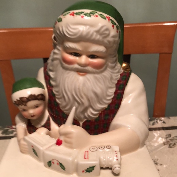 COPY - 🆕🆕🆕LENOX SANTA’S HOLIDAY TOY SHOP COOKIE JAR🆕 - Picture 2 of 16